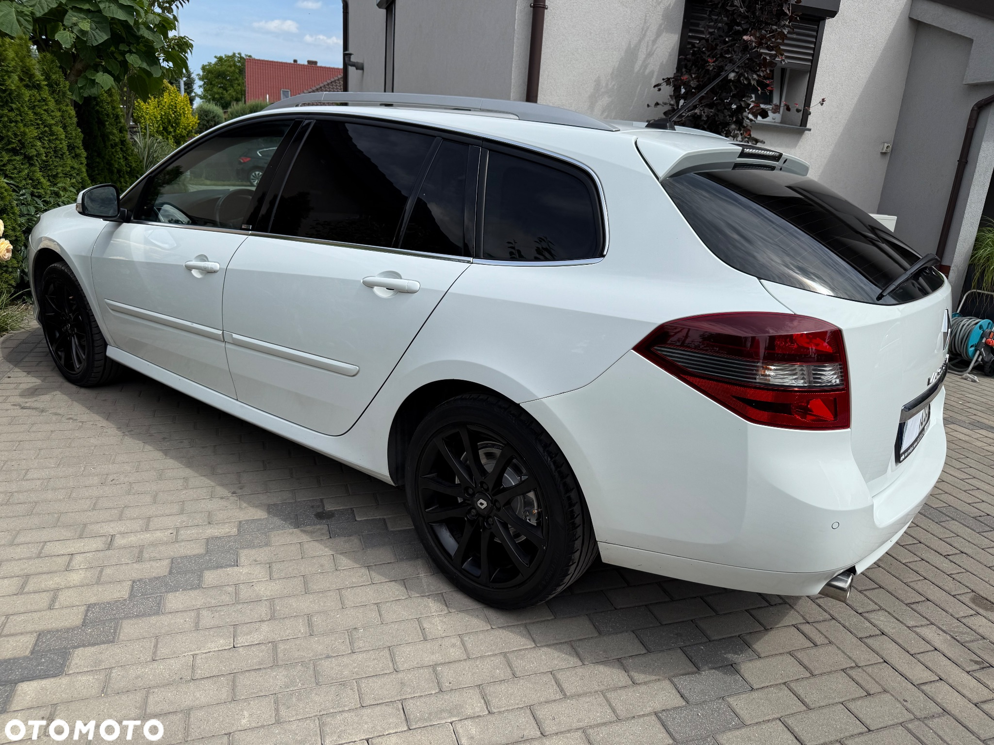 Renault Laguna 2.0 dCi Initiale - 6