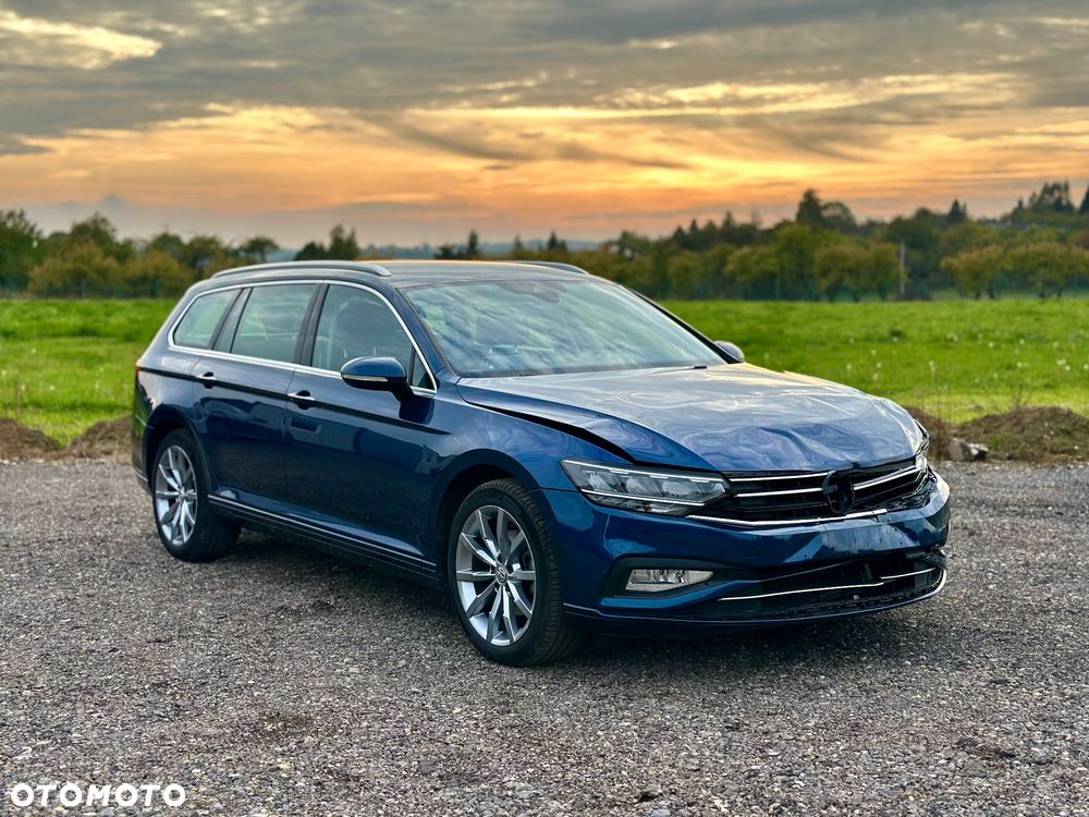 Volkswagen Passat Variant 1.6 TDI SCR DSG Comfortline - 22