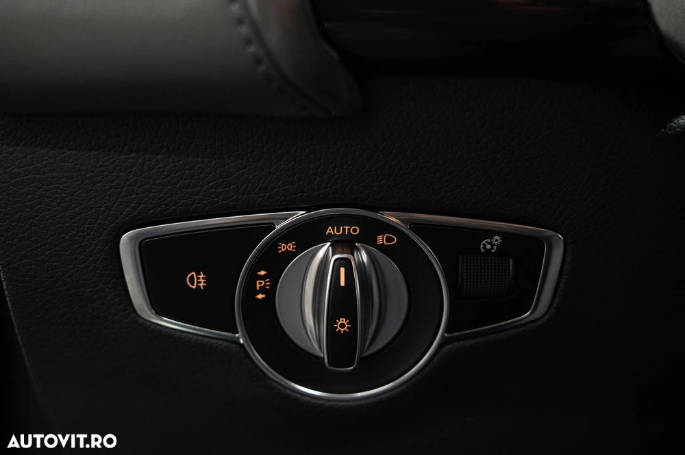 Mercedes-Benz EQC 400 4MATIC - 25