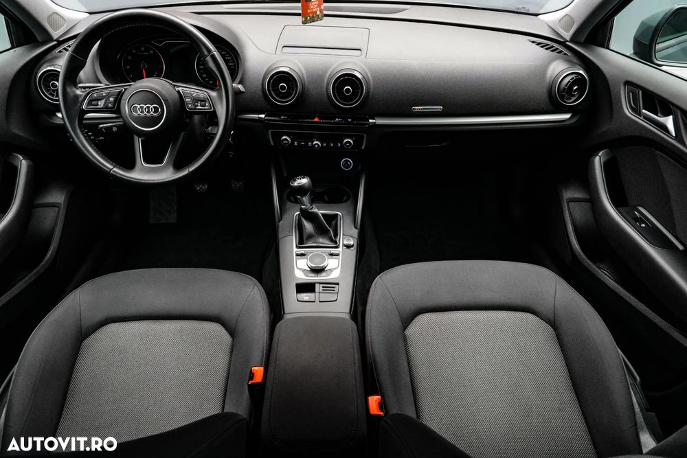 Audi A3 Sportback 1.0 30 TFSI Design - 8