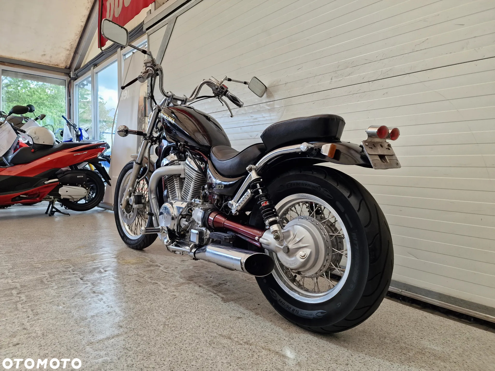 Suzuki Marauder - 3