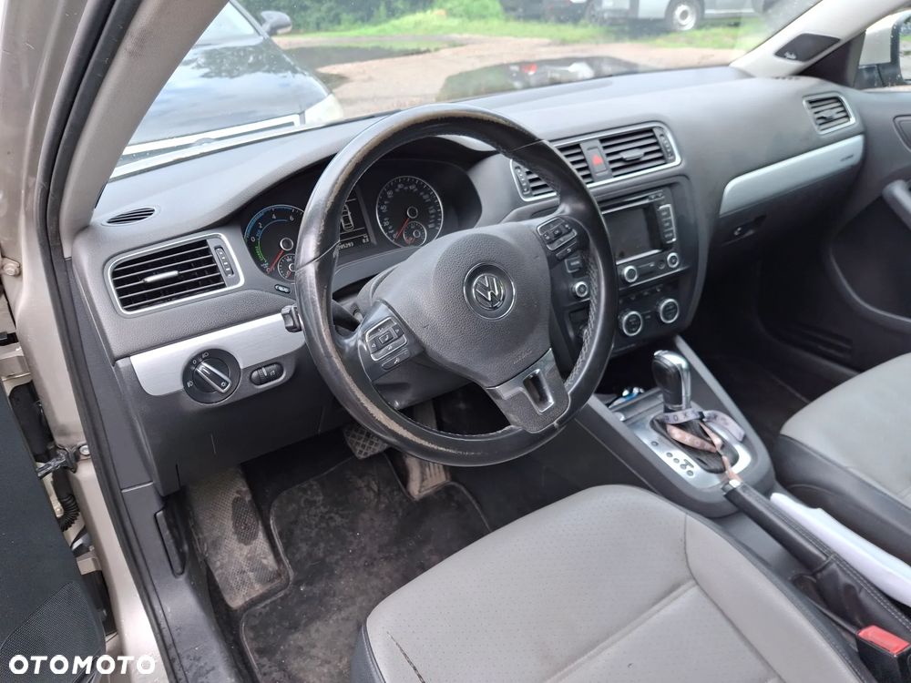 Volkswagen Jetta Hybrid - 9
