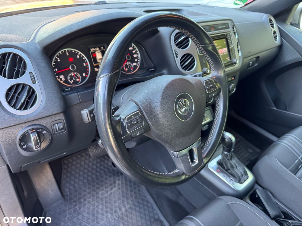 Volkswagen Tiguan 2.0 TDI SCR 4MOTION BlueMotion Technology DSG Lounge Track & Style - 22