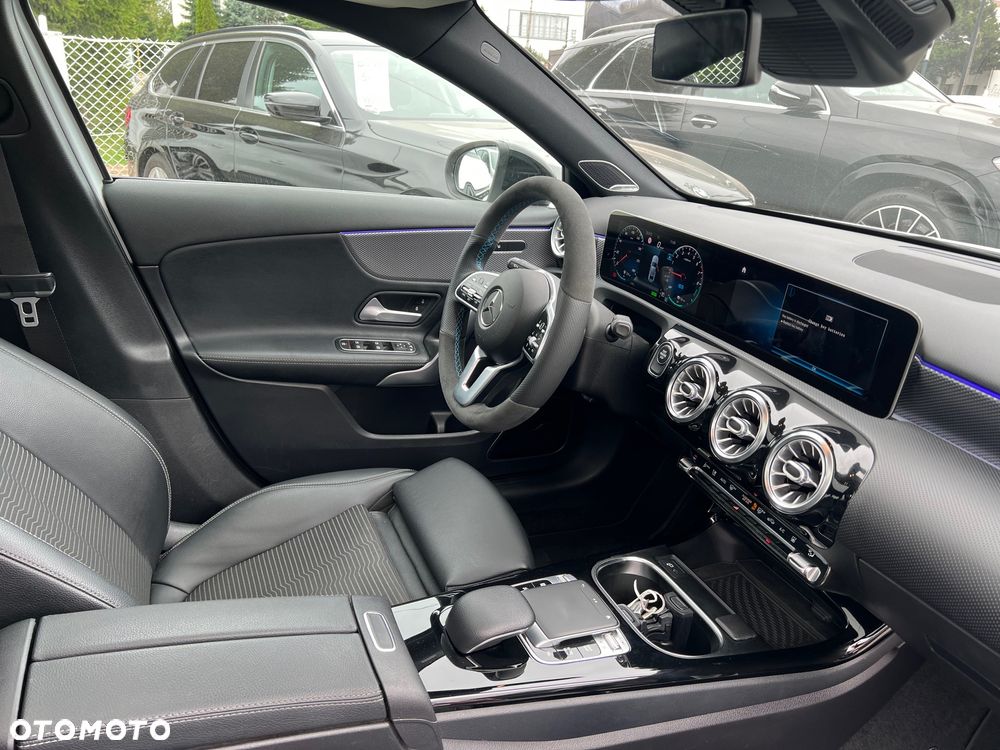 Mercedes-Benz Klasa A 250 E AMG Line 8G-DCT - 8