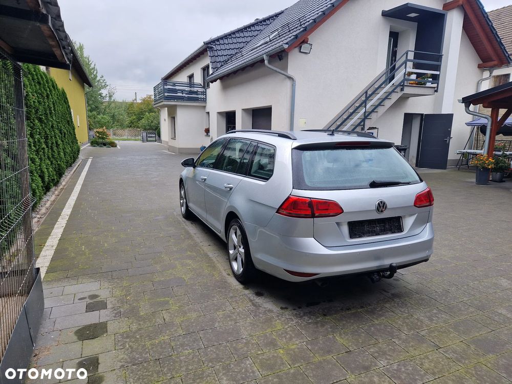 Volkswagen Golf Variant 1.6 TDI BlueMotion Comfortline - 8