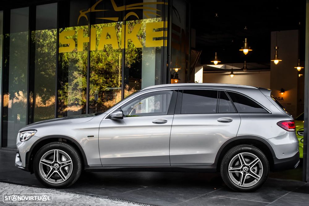 Mercedes-Benz GLC 300 de 4Matic 9G-TRONIC AMG Line - 2