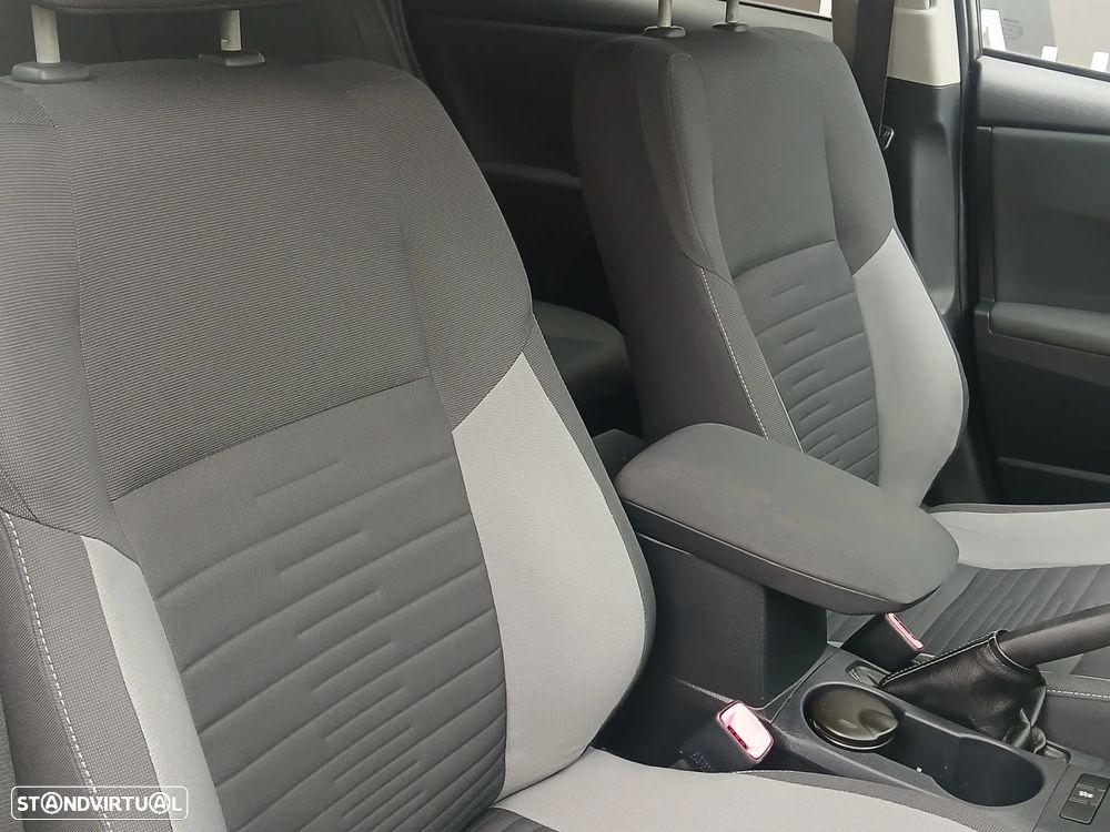 Toyota Auris Touring Sports 1.4 D-4D Exclusive+Navi - 14