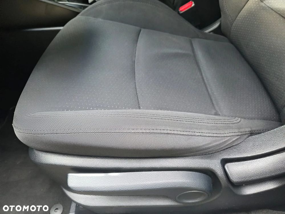 Kia Carens 1.6 GDI Business Line 7os EU6 - 25