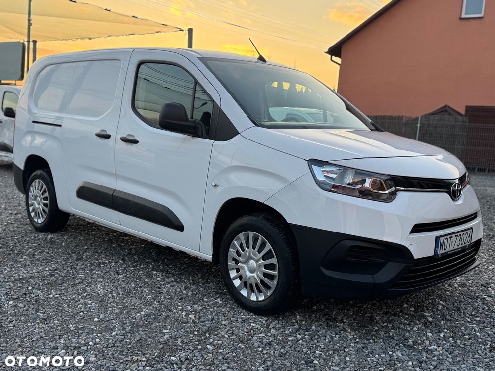 Toyota PROACE city