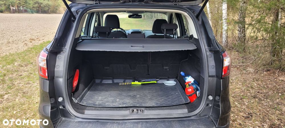 Ford Kuga 2.0 TDCi 2x4 SYNC - 9