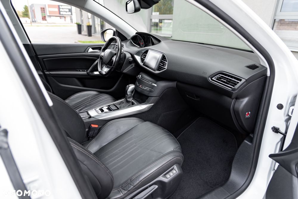 Peugeot 308 BlueHDi 150 EAT6 Stop & Start Allure - 21