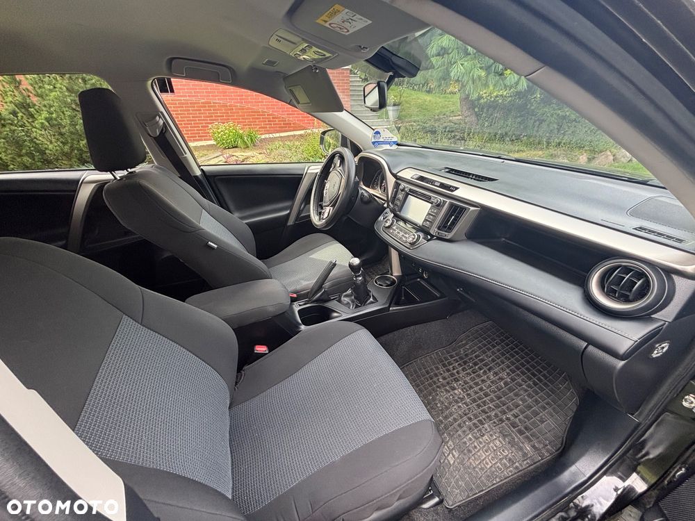 Toyota RAV4 2.2 D-4D Premium - 10