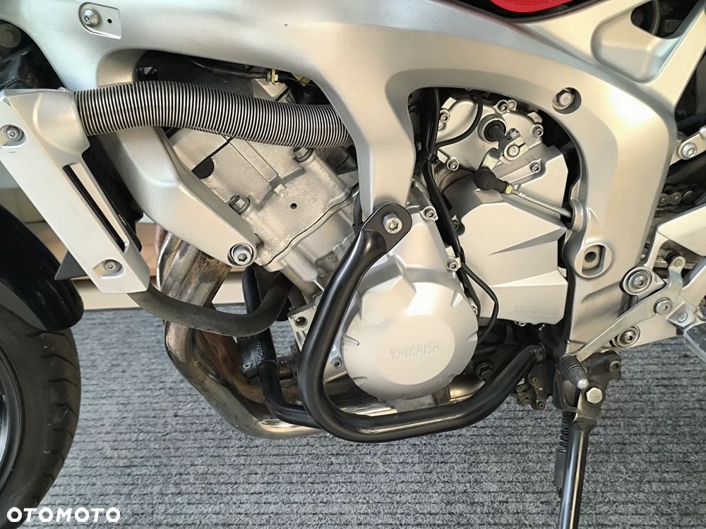 Yamaha FZ6 - 24