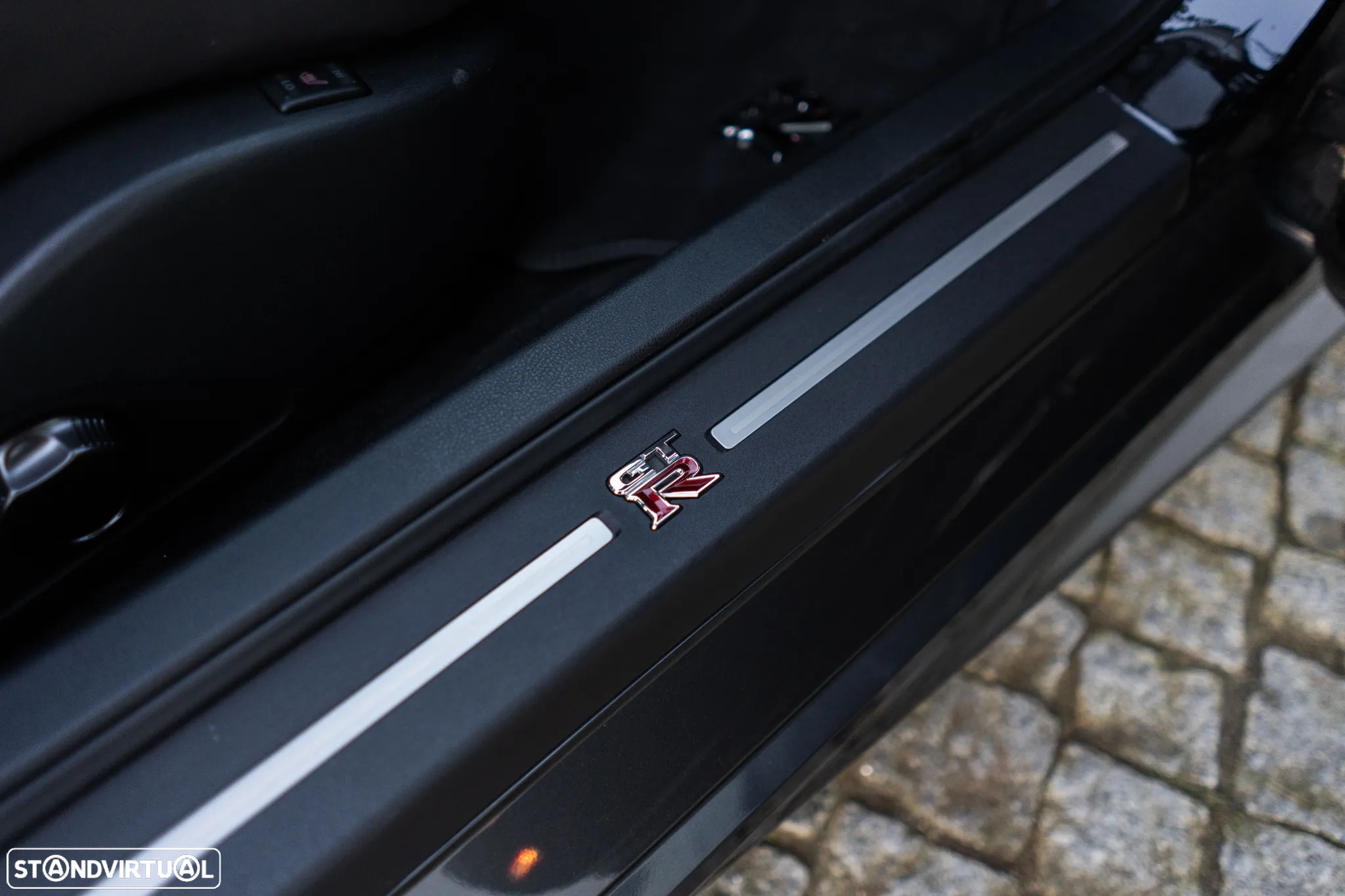 Nissan GT-R 3.8 V6 Black Edition - 29