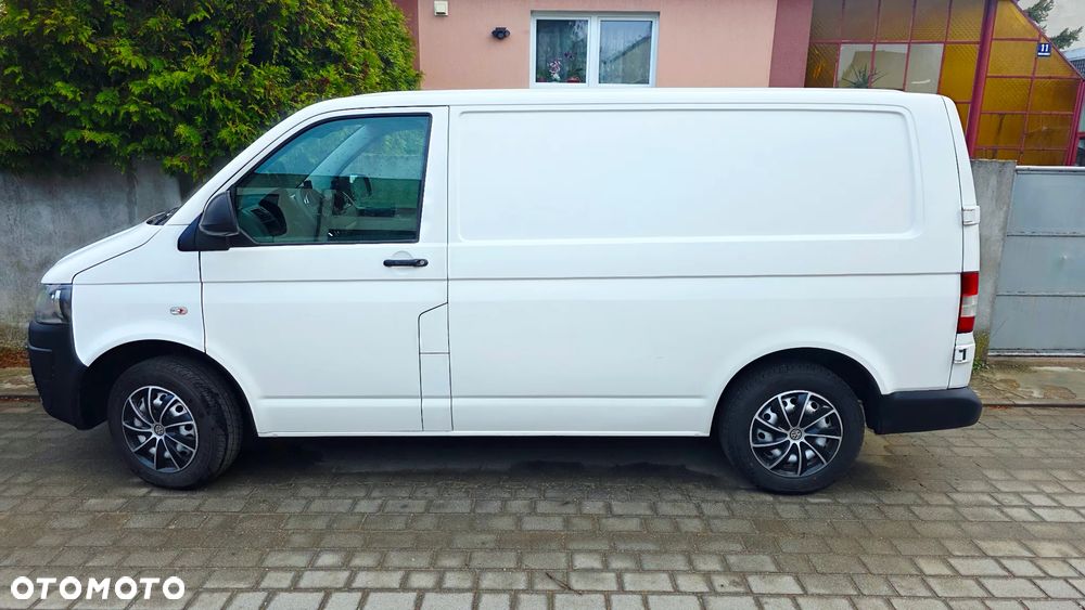 Volkswagen Transporter - 1