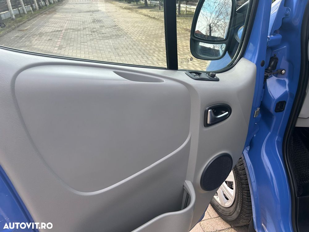 Renault Trafic 2.0 dCi 115 L2H1 - 8