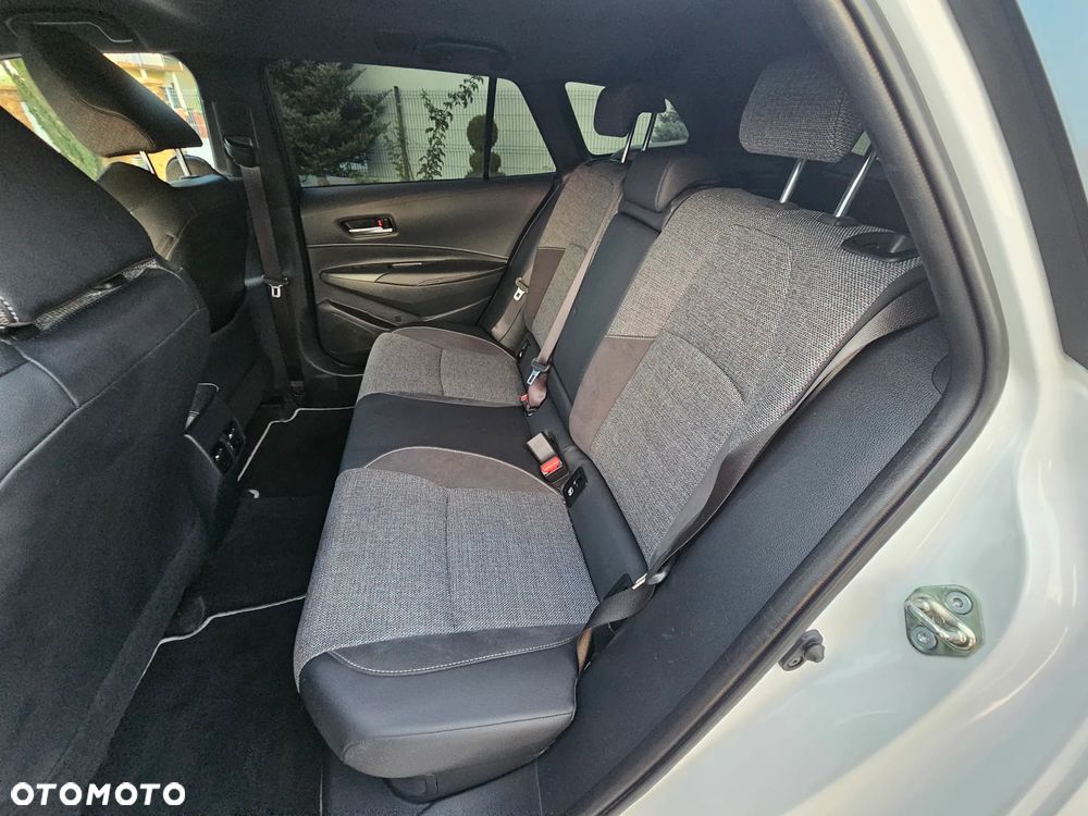 Toyota Corolla 2.0 Hybrid Style - 13
