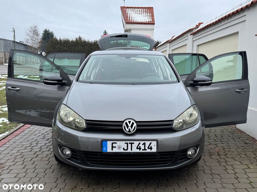 Volkswagen Golf - 22