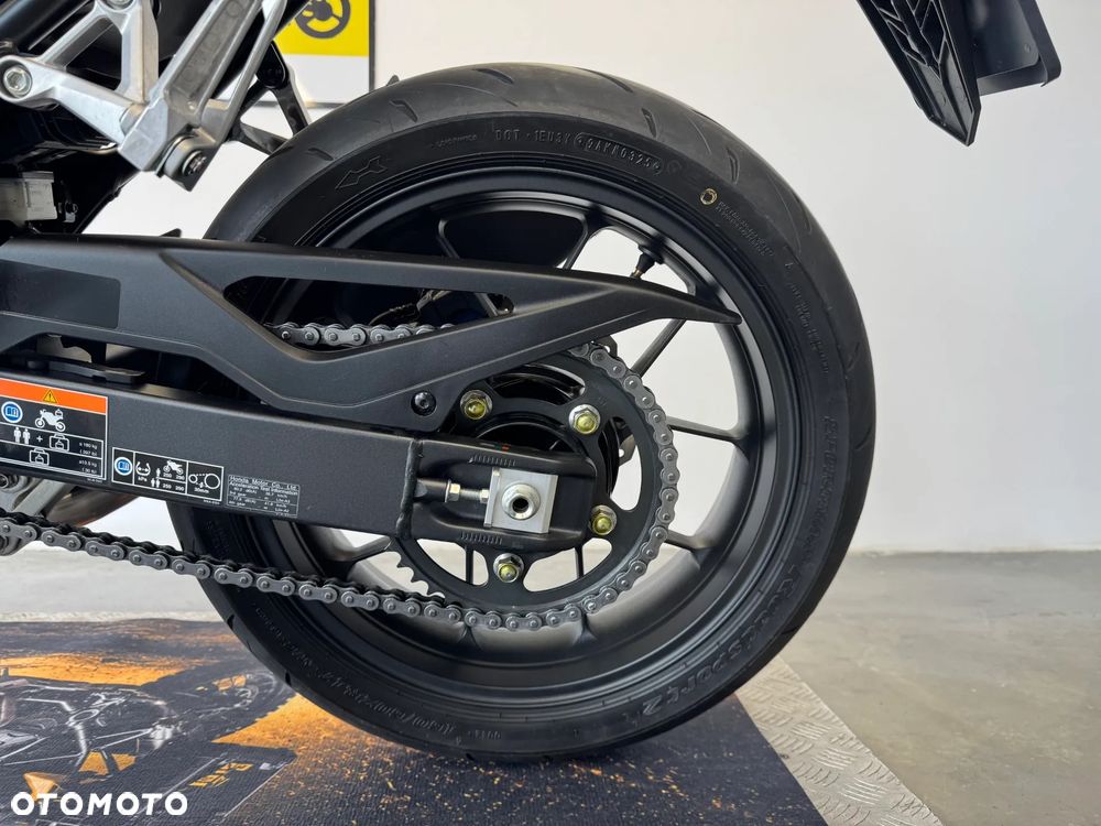 Honda CB - 24
