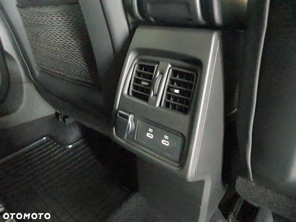 Renault Captur 1.0 TCe Techno - 23