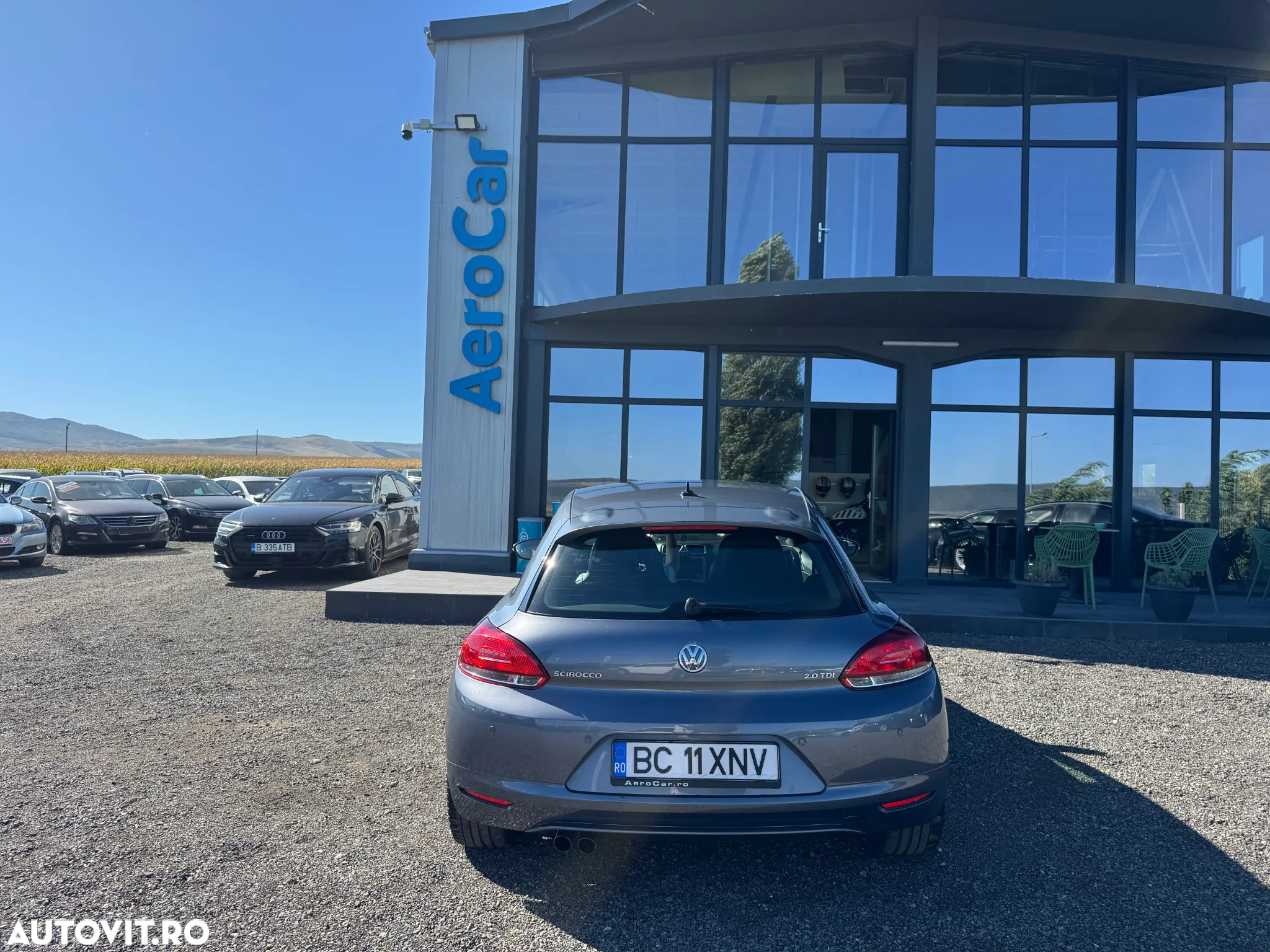 Volkswagen Scirocco 2.0 TDI DPF DSG - 8