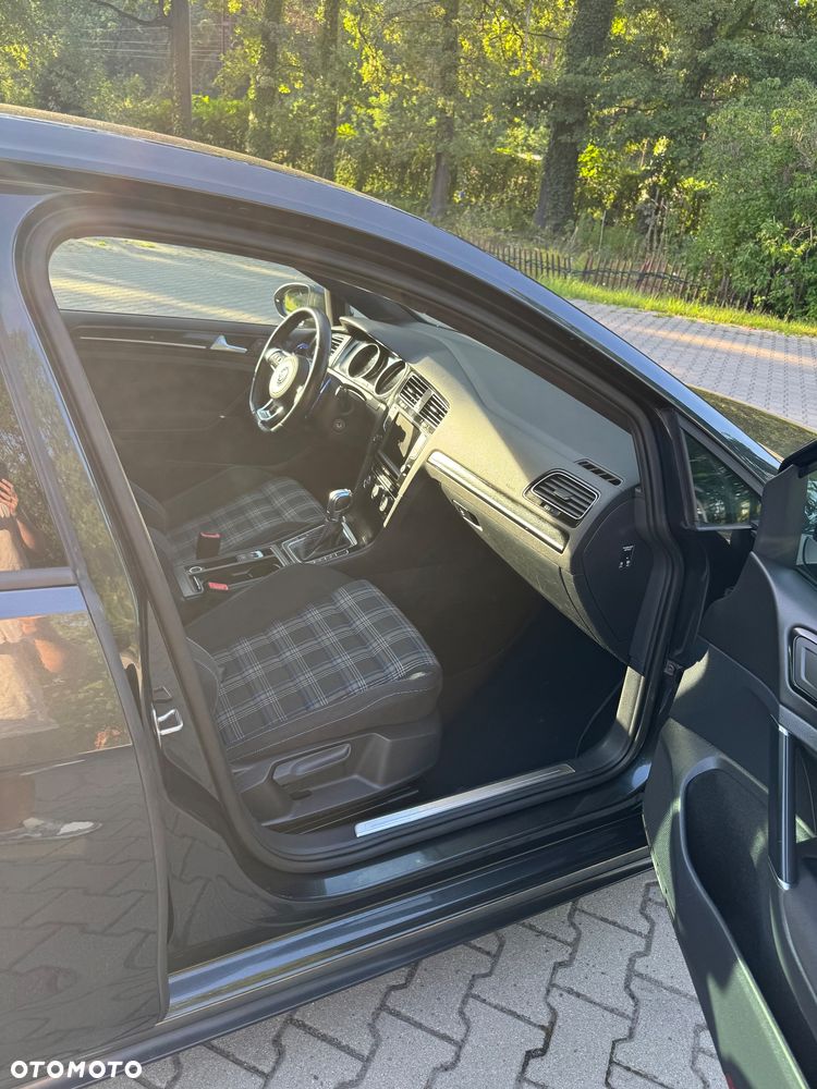 Volkswagen Golf 1.4 TSI Plug-In-Hybrid GTE - 14