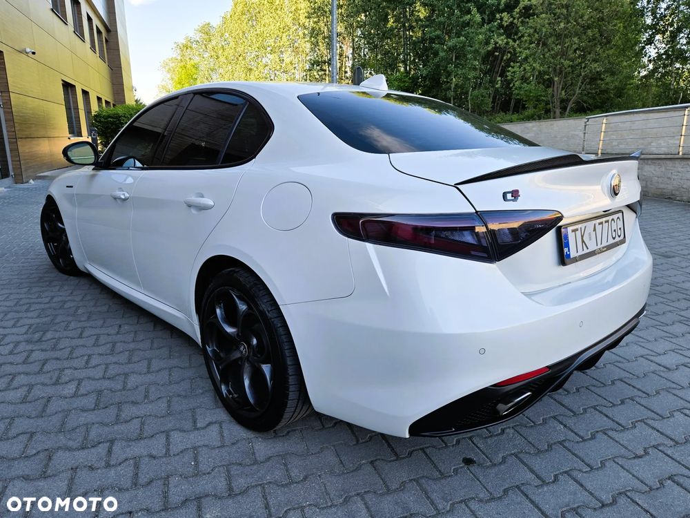 Alfa Romeo Giulia 2.0 Turbo 16V AT8 Veloce Ti - 7