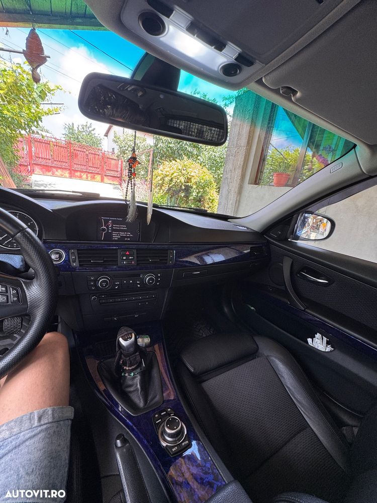 BMW Seria 3 320d DPF Edition Sport - 5