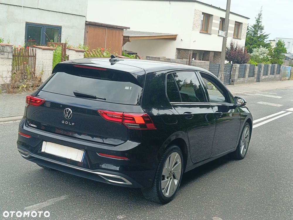 Volkswagen Golf 2.0 TDI SCR Life - 24