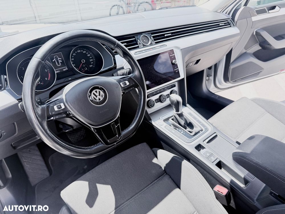 Volkswagen Passat - 5