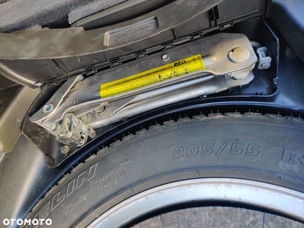 Audi A4 Avant 2.0 TDI - 7