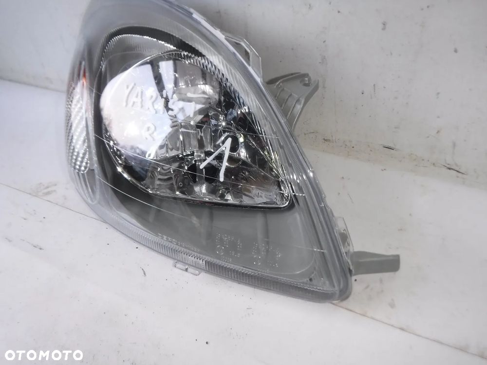 toyota yaris 1 lampa przód prawa przednia nowa - 6