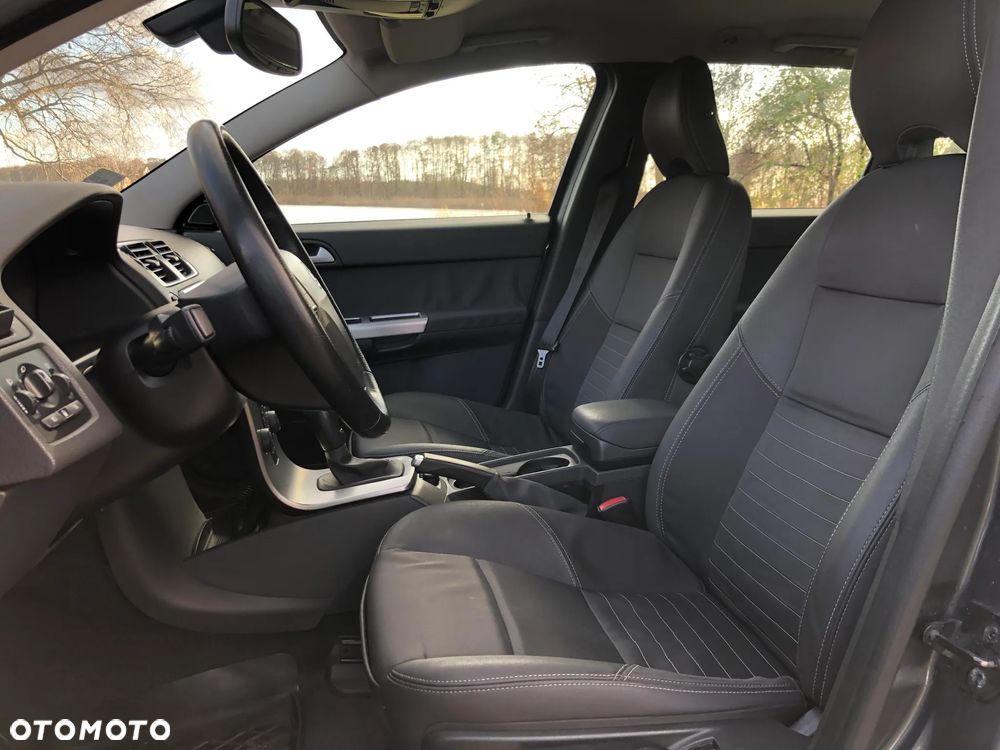 Volvo V50 - 8