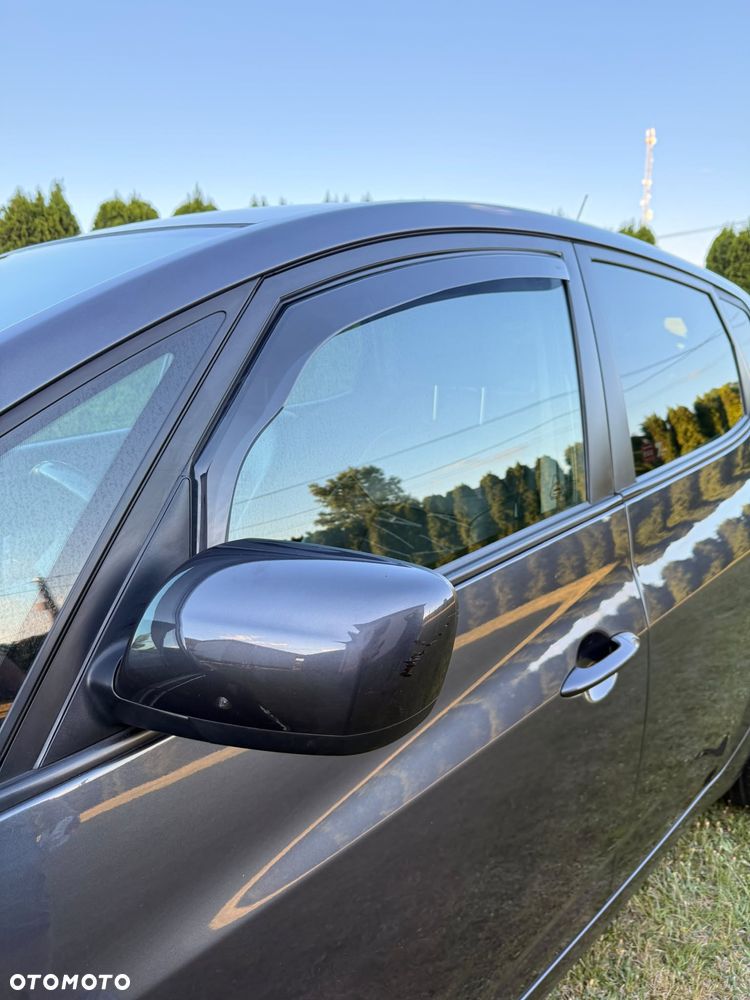 Kia Venga 1.4 L - 15