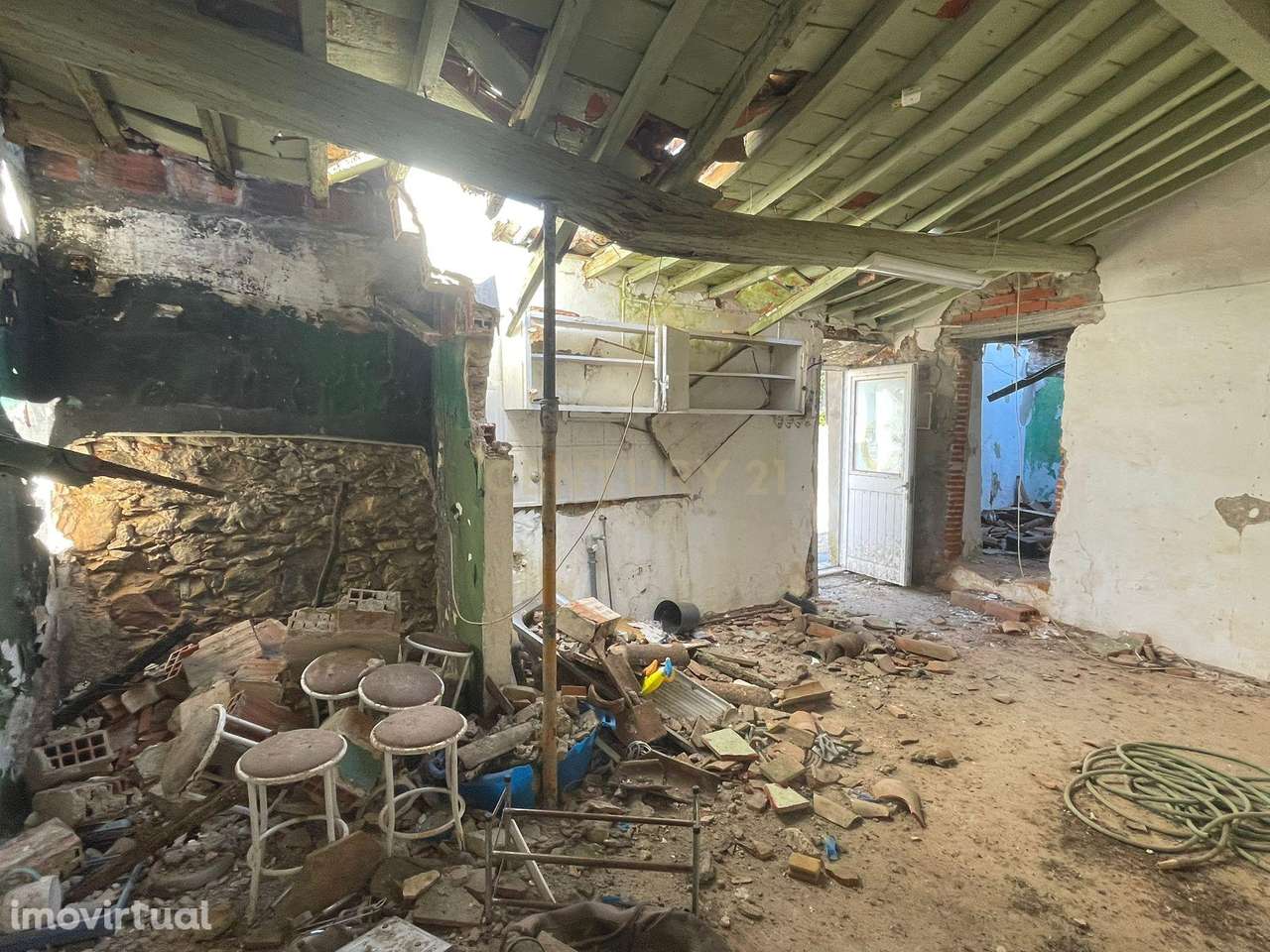 Moradia sem quintal  para Recuperação em São Domingos de Ana Loura, Es - Grande imagem: 5/8