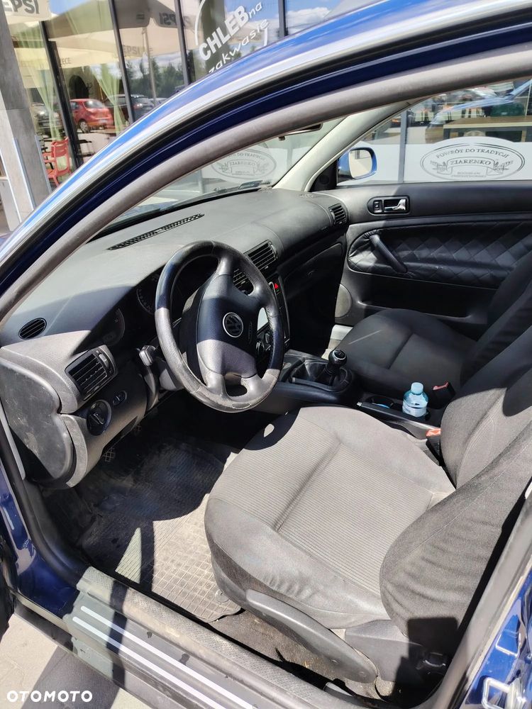 Volkswagen Passat 1.9 TDI Basis - 5