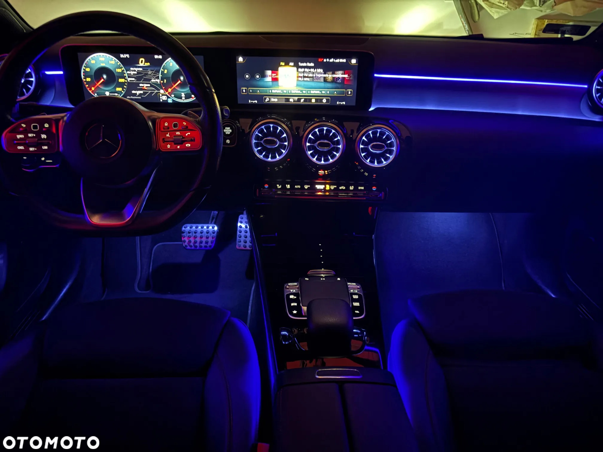 Mercedes-Benz Klasa A 200 AMG Line 7G-DCT - 12