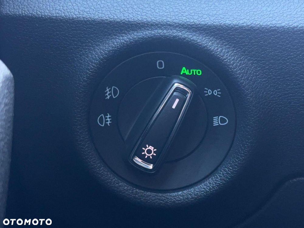 Skoda Kamiq 1.0 TSI Style DSG - 28