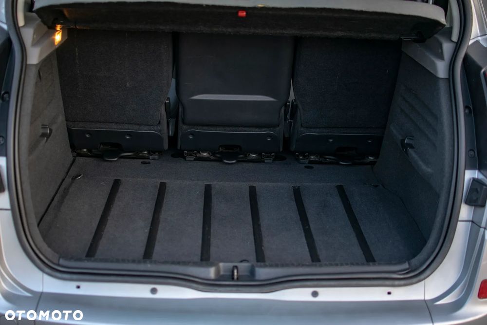 Renault Scenic - 32