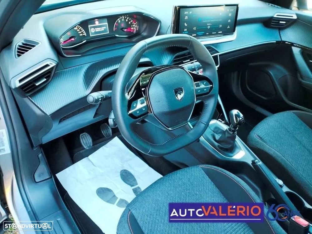 Peugeot 2008 1.2 PureTech Style - 15