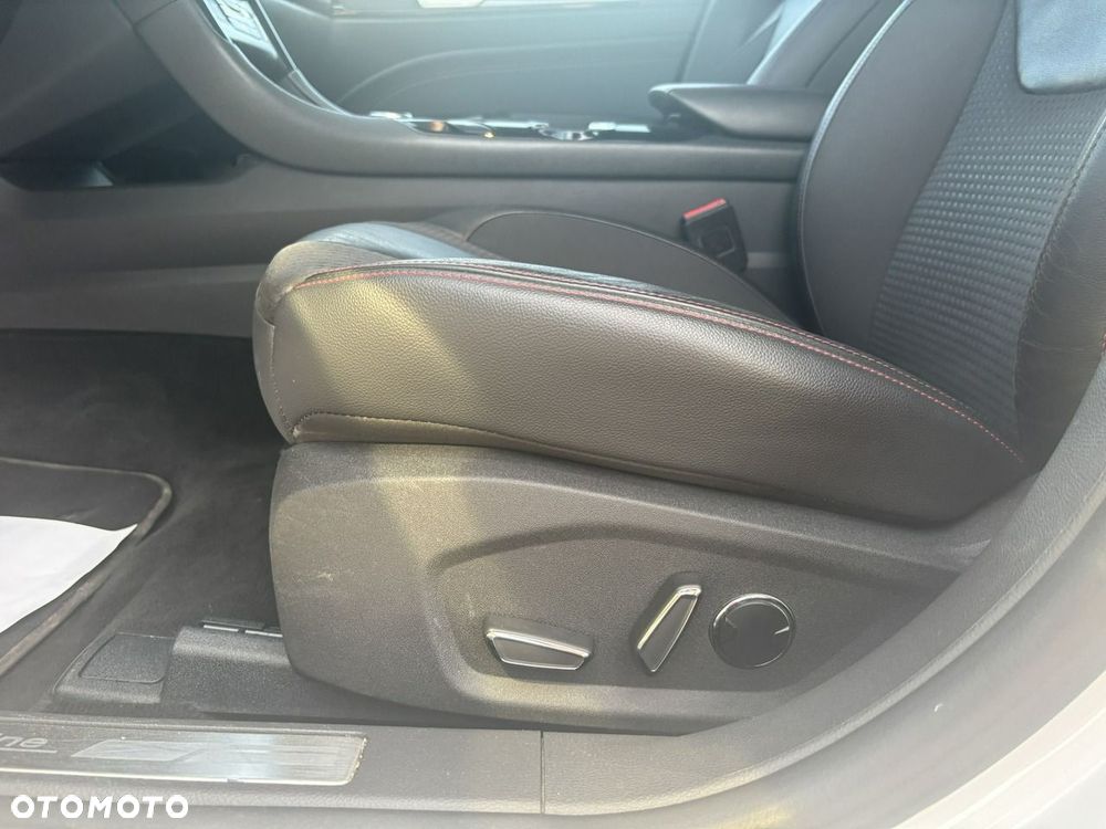 Ford Mondeo - 21
