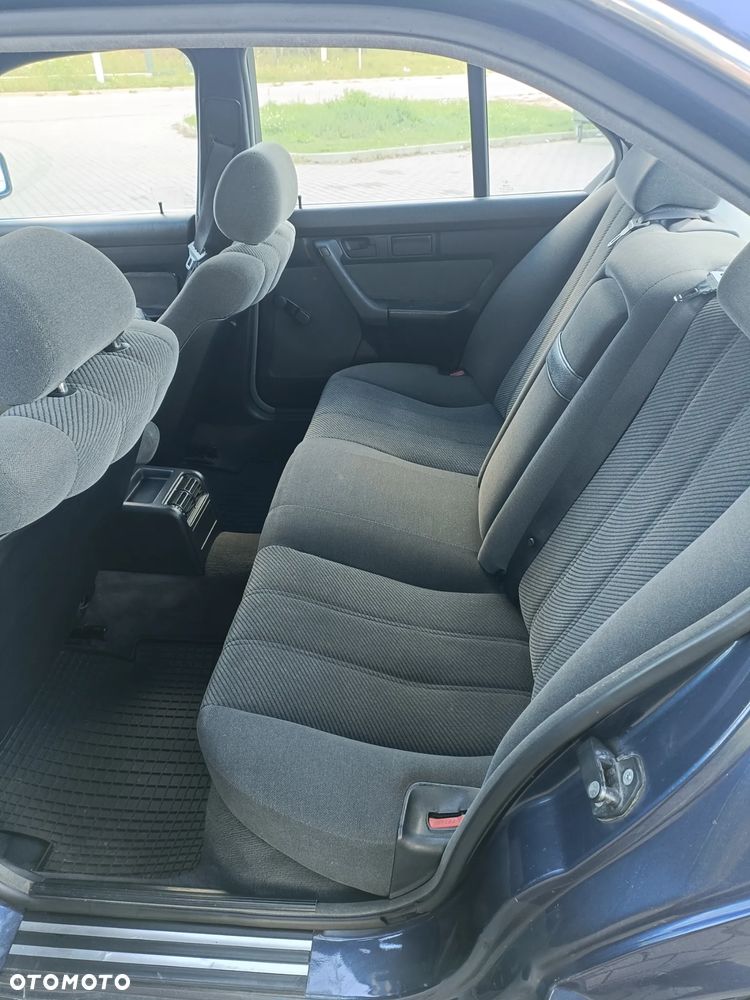 BMW Seria 5 520i - 9