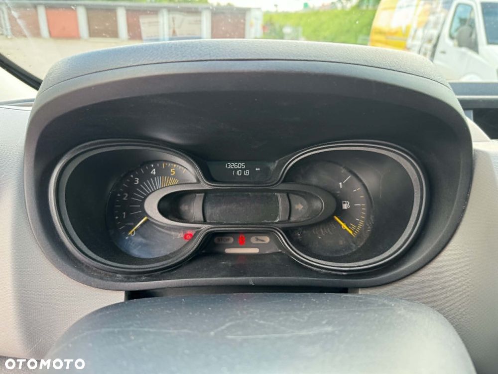 Renault Trafic - 12