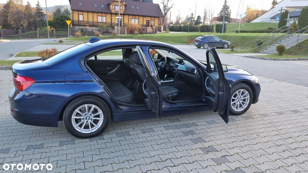 BMW Seria 3 318d Sport Line - 7