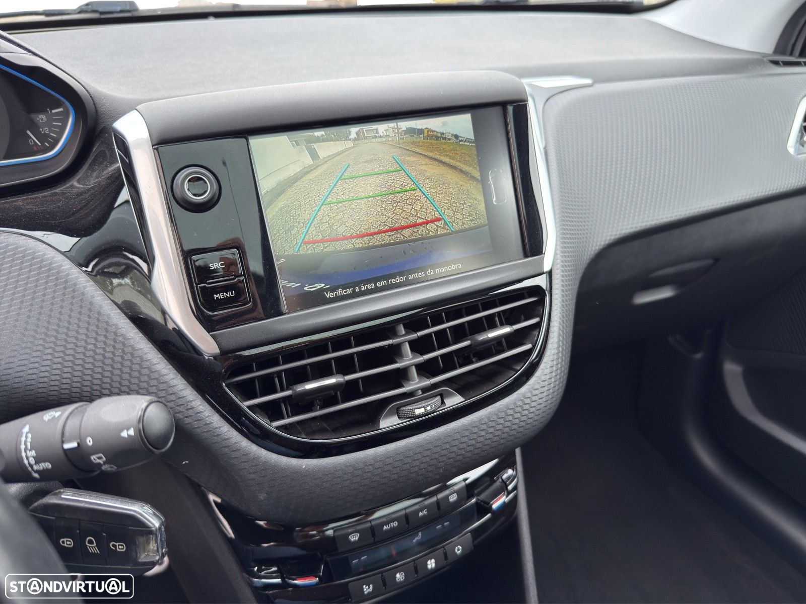 Peugeot 208 PureTech 110 Stop & Start EAT6 Signature - 13