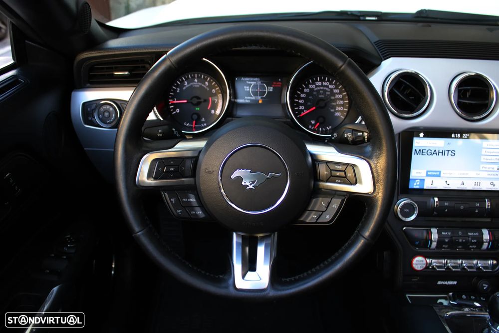 Ford Mustang Cabrio 2.3 Eco Boost - 32