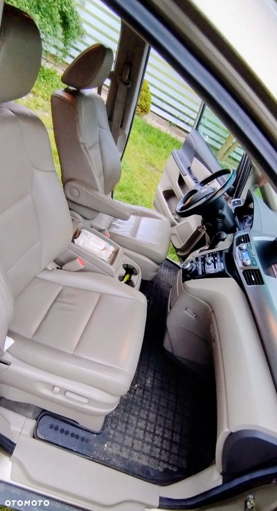 Honda Odyssey 3.5 LX - 7
