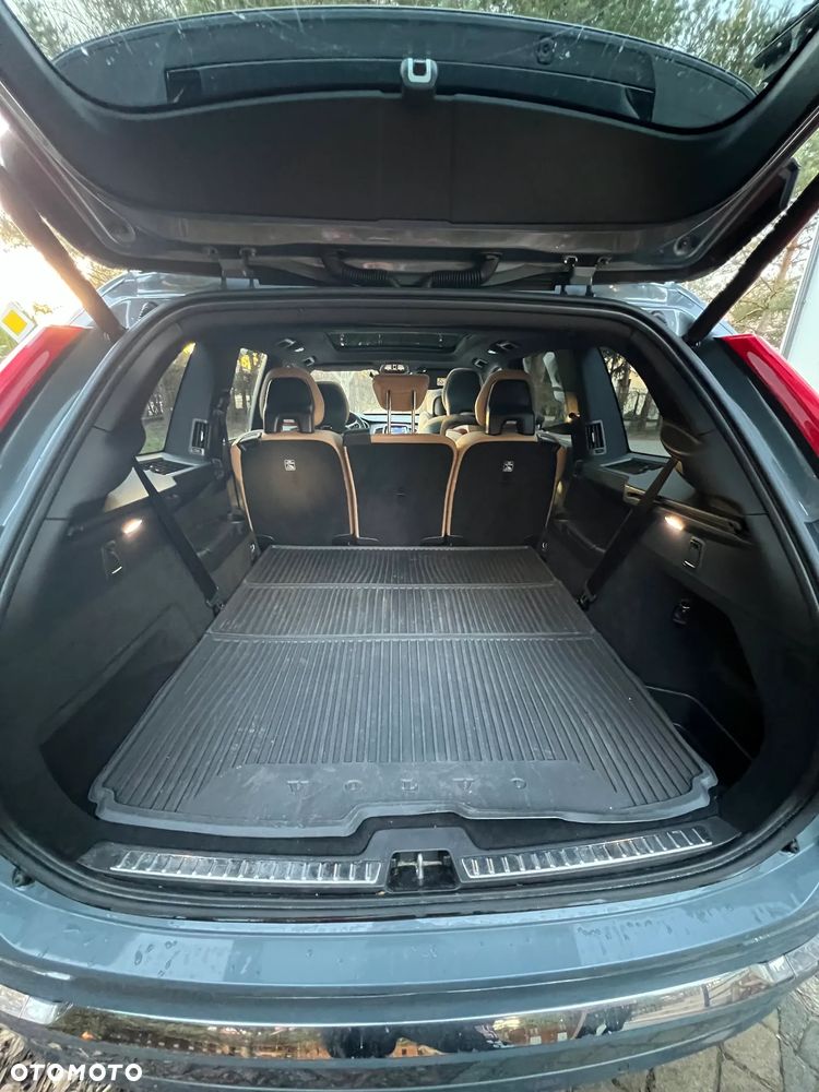 Volvo XC 90 - 6