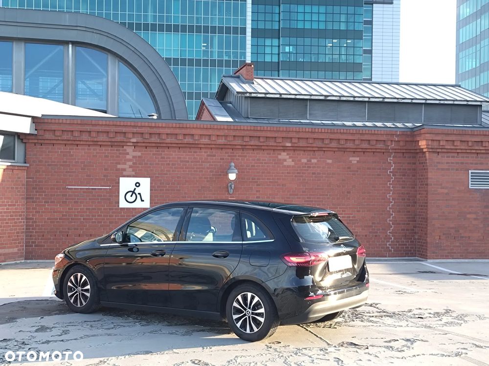 Mercedes-Benz Klasa B 180 d 8G-DCT Entry - 13