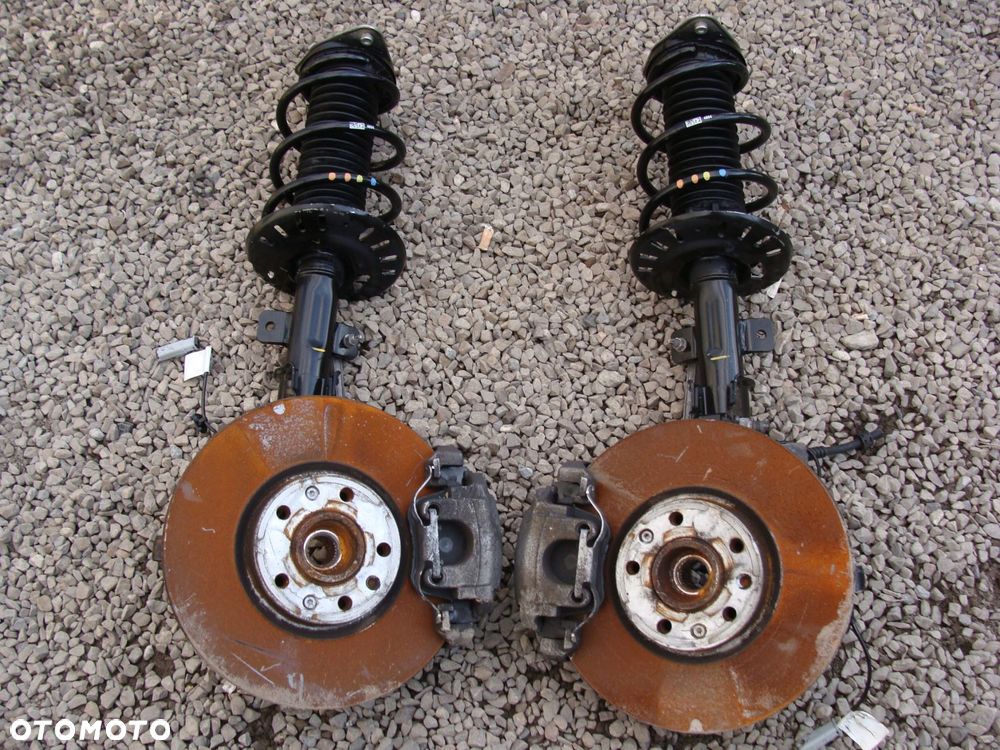 zwrotnica amort lewy peugeot 3008 ii 5008 ii 19r